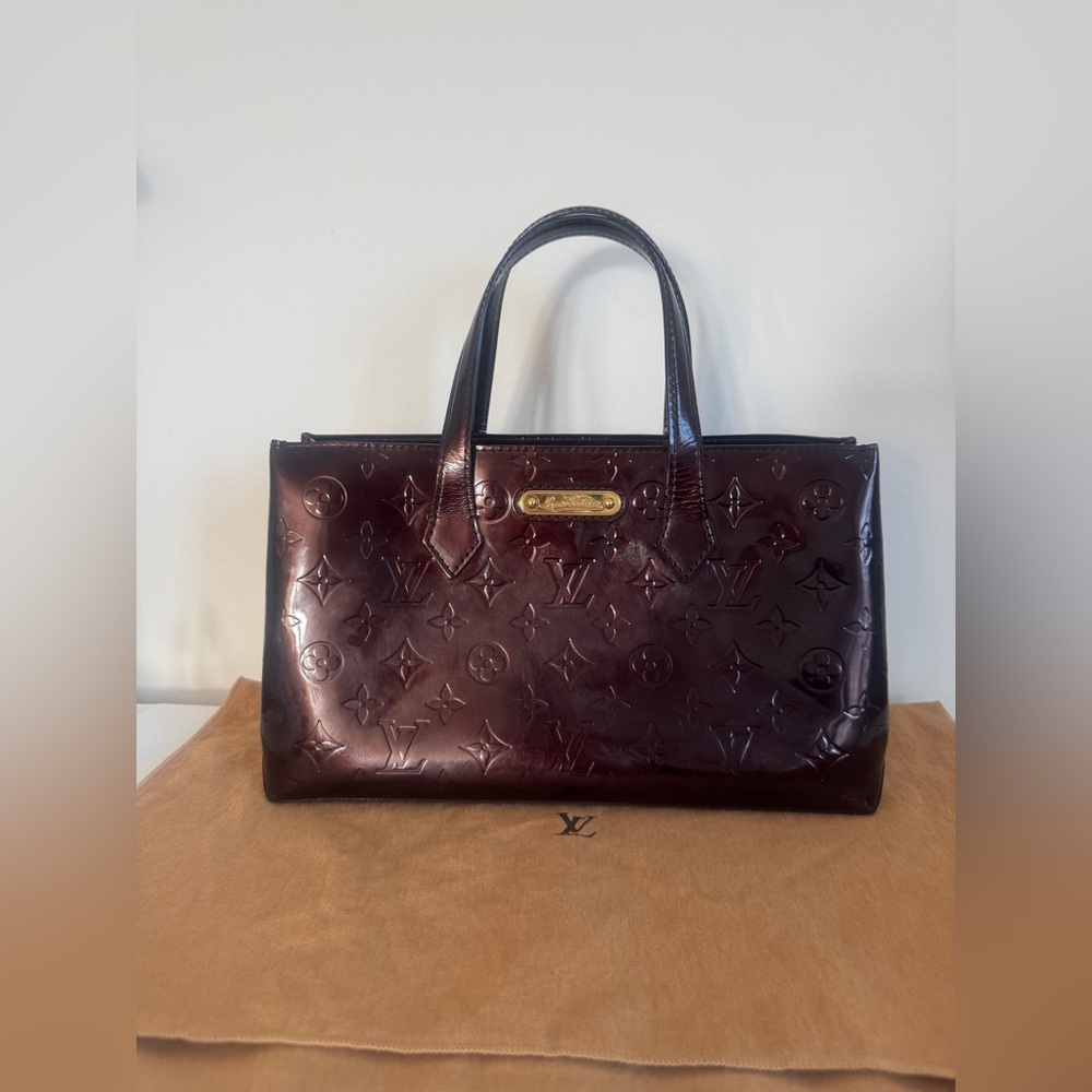 LOUIS VUITTON Amarante Vernis Whilshire Handbag